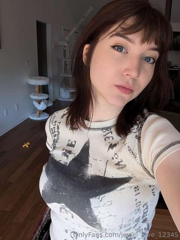 Thought I'd share a few regular selfies I took today for you..