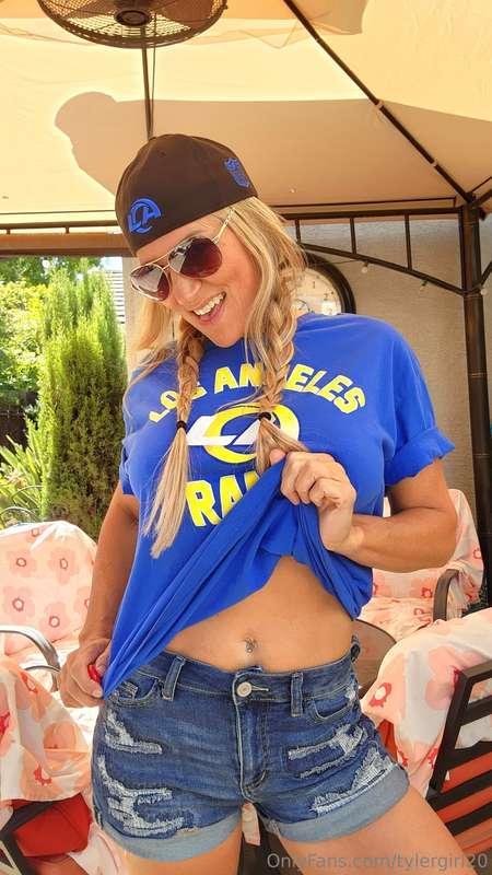 POV : you sent me dick pic 🤤