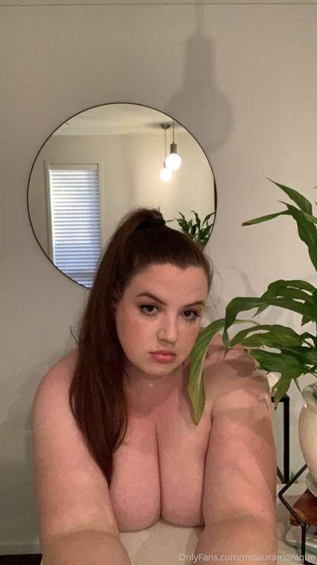 Big titty commmmmittttyyy 👏🏻