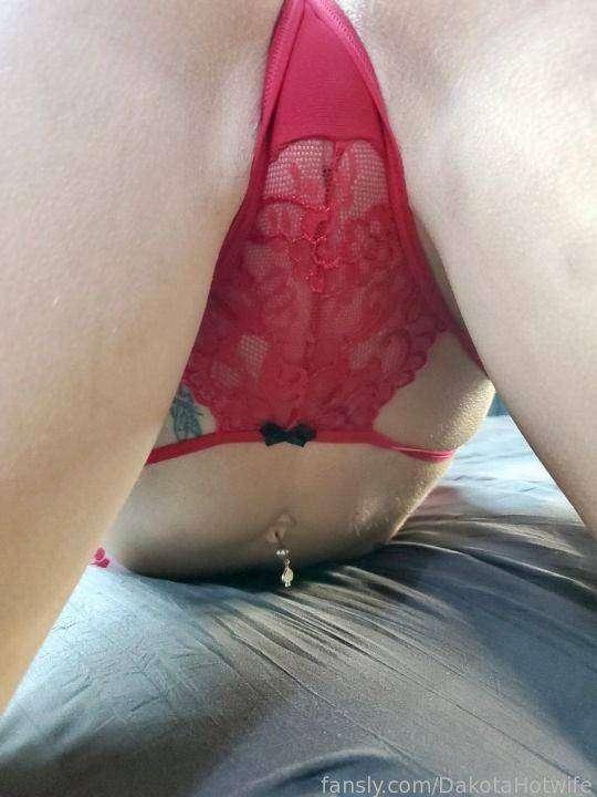 dakotahotwife image #18