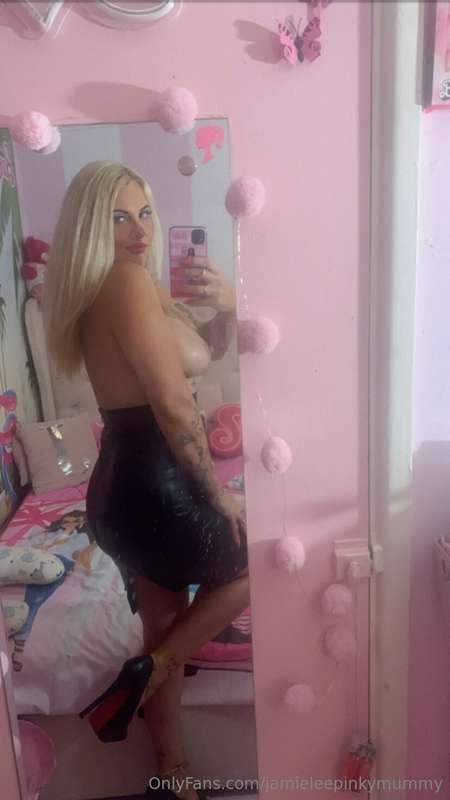 Who wants to buy me sone Ann summers 😈