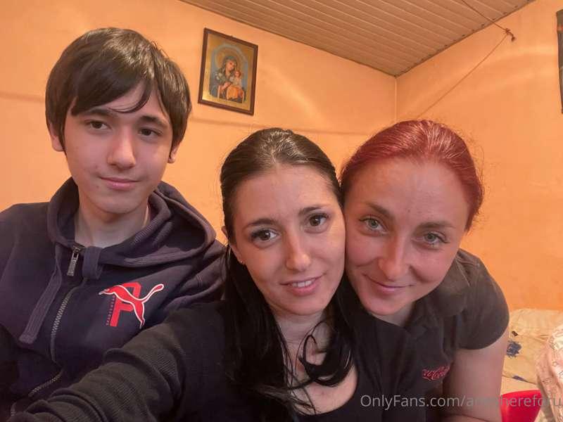 My sister and my son ☺️
