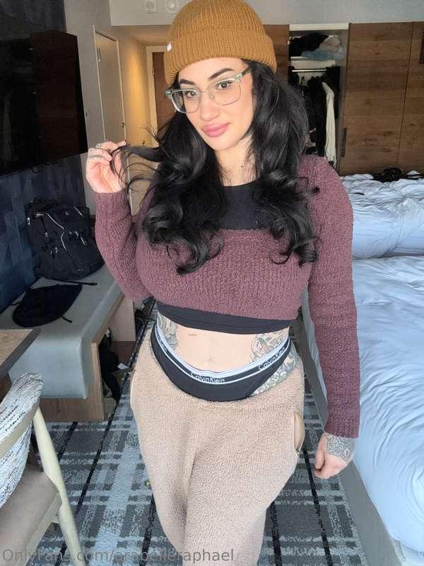 Swipe to take them off🤭
