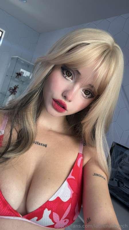 me 🤝 bikinis & trouble