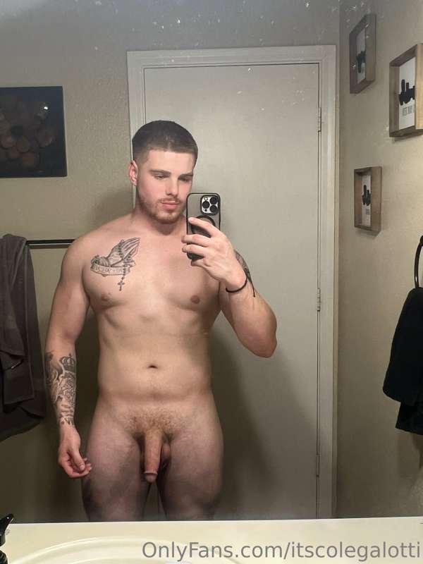 This Italian sausage is waiting to be ate😉👅