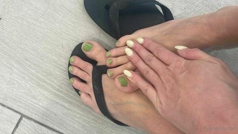 To all my foot 👣 fetish fans, What color I am going next? 
T..