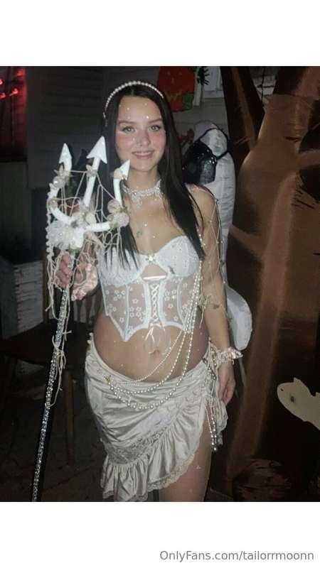 I was a siren sea nymph mermaid whatever you wanna call it f..