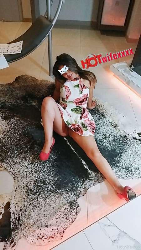hotwifexxxx image #1