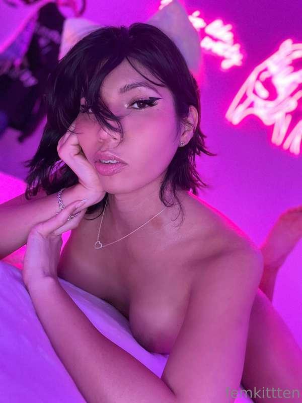 femkittten image #1