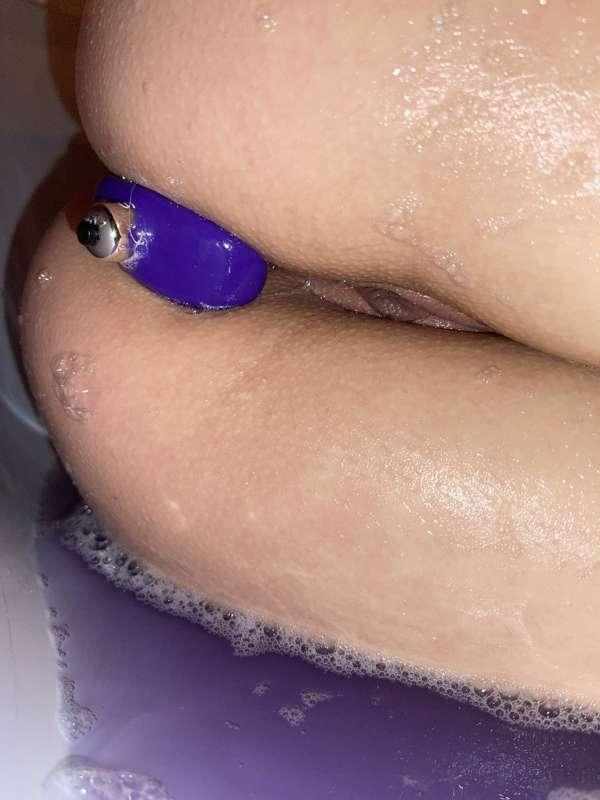 I need cock rn 😫 got any pics?