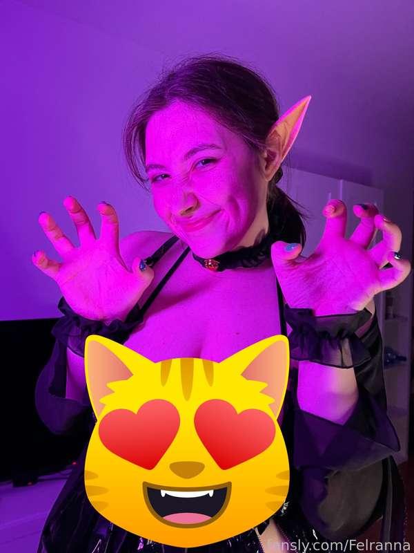 May I send you some titpics everyday? 🌚

#nude #hugetits #milkers #elf #cosplay #tattoo #curvy #nipples #fyp #latex