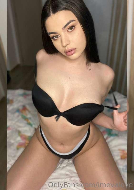 Wanna see what s underneath?😳