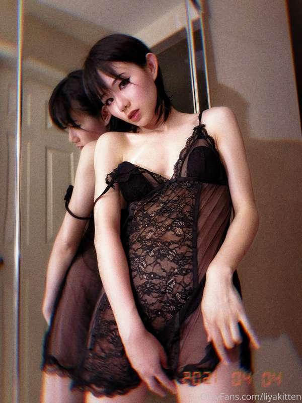 Black lace lingerie 🖤🖤