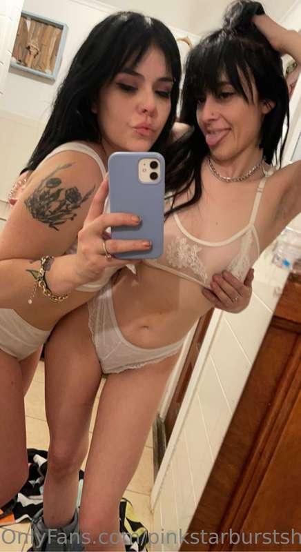 🐱🐱👅💦