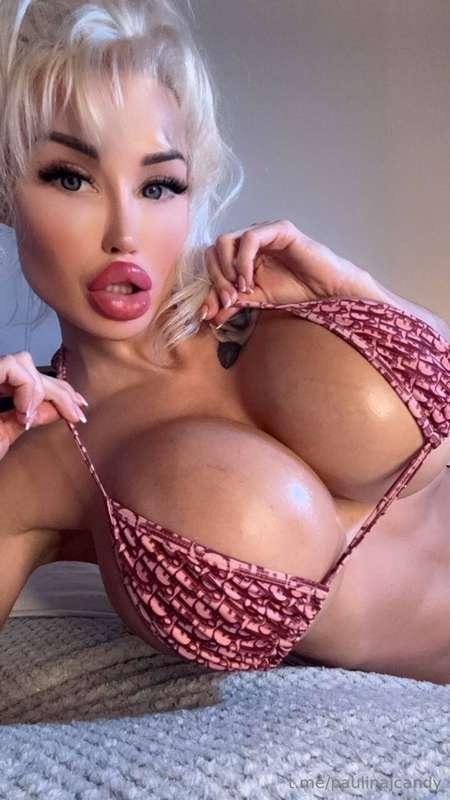 Want to know how I’d handle that cock? 😏 $15 and I’ll give y..