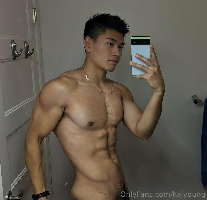 Freshly showered 😏