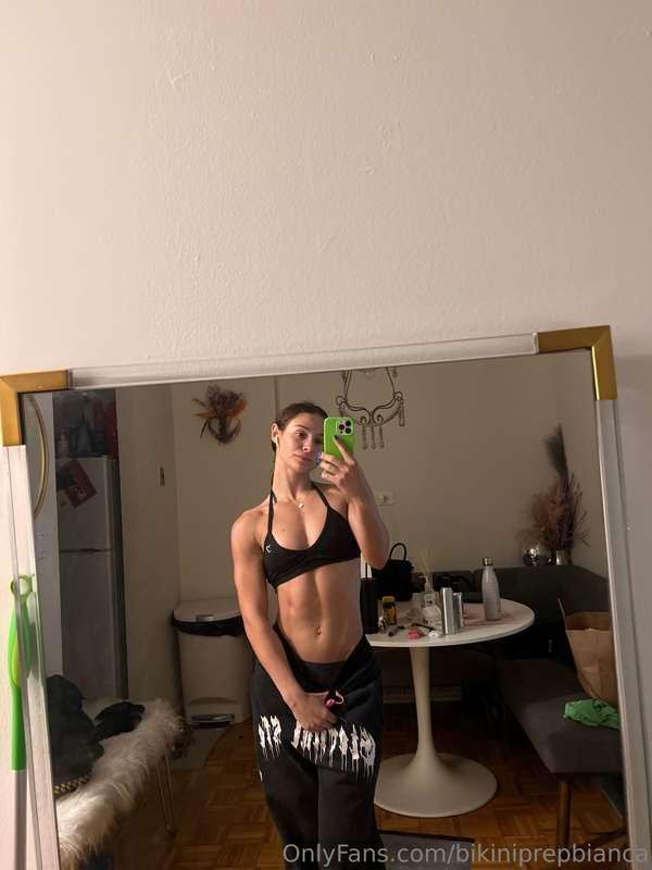 How does my stomach look?