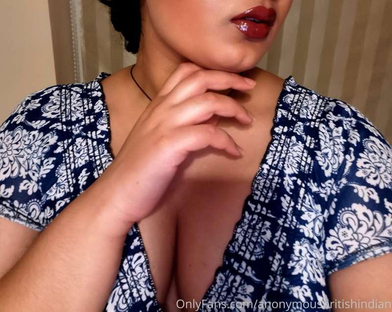 Dressing up for no reason in lockdown...👄 Sorry I've not bee..