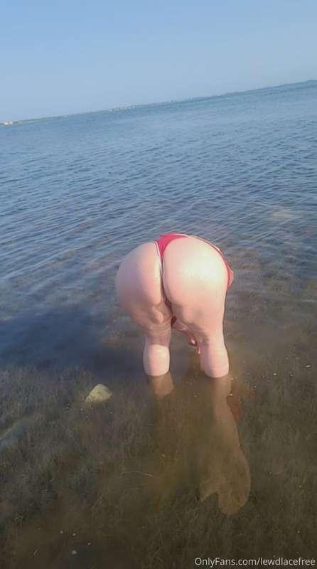 Sorry Ya'll  But honestly with the way yalls tipping is set ..