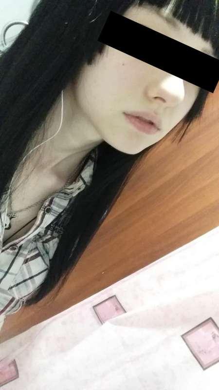 Hey guys, buy $50 or more of PPVs and I'll send you 7 photos..