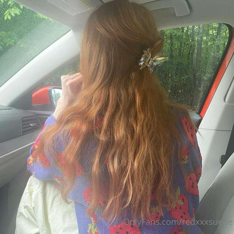 My hair is getting so long 🦊🦊