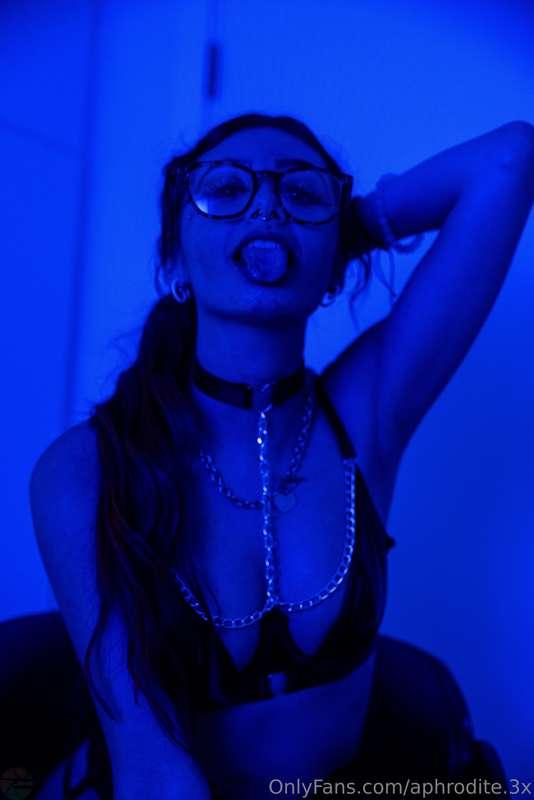 Don't you wish that your dick was on my tongue 😉