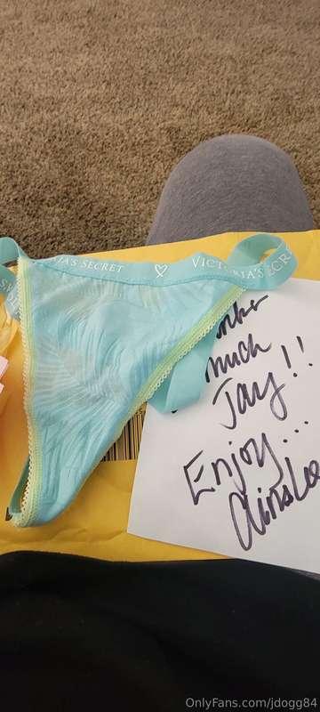 Got something from @ainsleedivine!! So excited to do content..