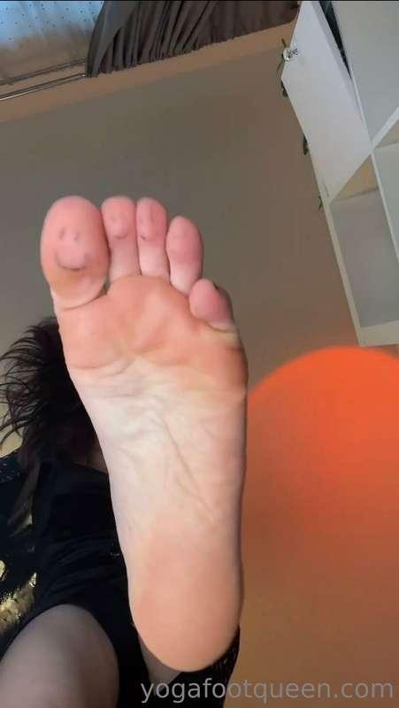 yogafootqueenfree image #0
