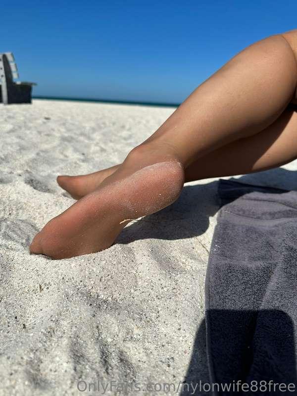 nylonsandfeet image #17