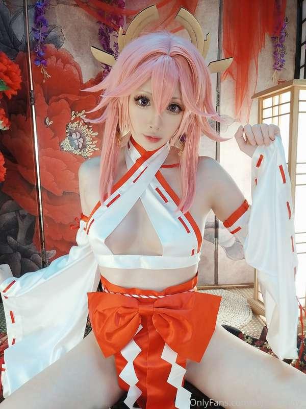 Ending the month with more Yae!