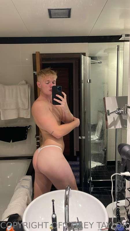 Where’s my daddies? 😋