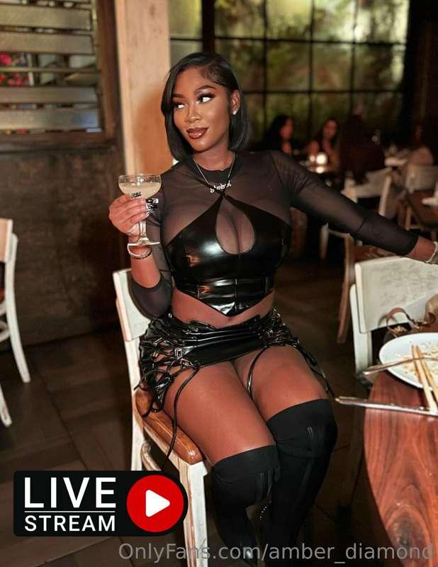 GOING LIVE FRIDAY FOR MY VIPS ONLY ! TIP $120 TO JOIN MY VIP..