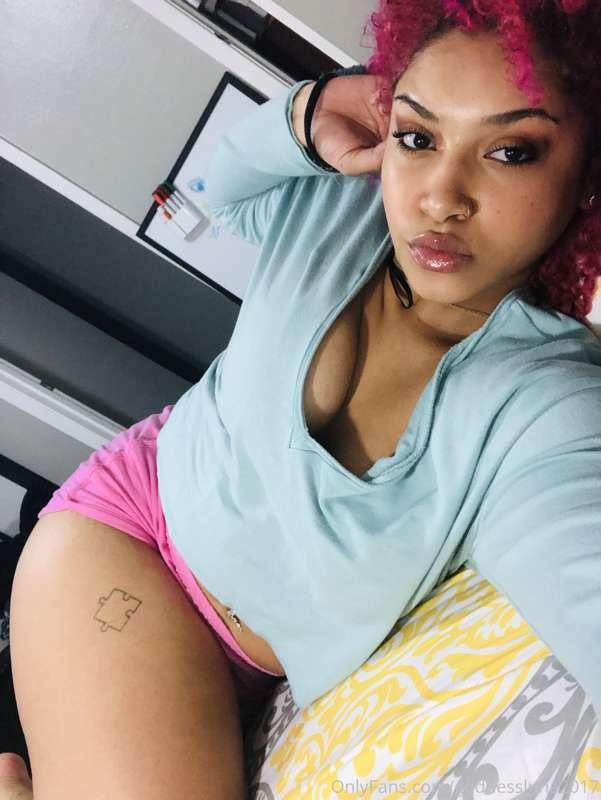 Imagine being laid up wit me 🥴🥺💞