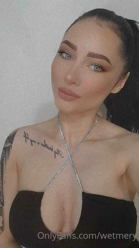 Daddy🥵🔥do you want to see my we tight PUSSY and my BOOBS💦