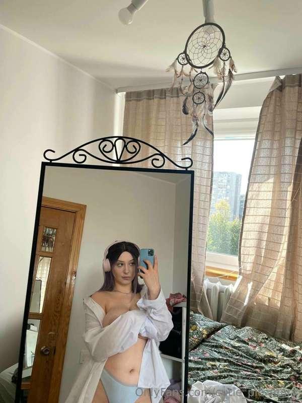 I love this shirt and taking topless selfies in the mirror w..