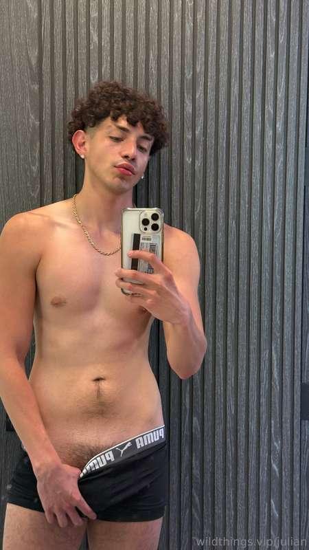 caught mid pull 👀