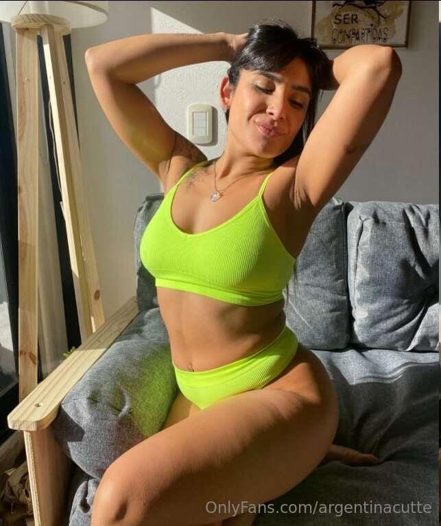 Hi daddy! Im @allieveryhot I´m a sexy Latina from Argentina ..