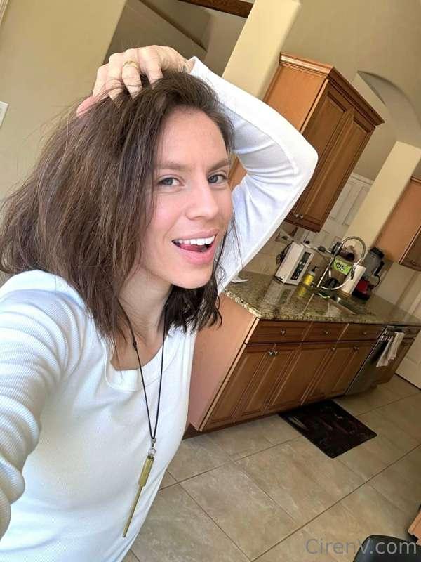 Ciren is traveling this week to fuck two of her long time lo..