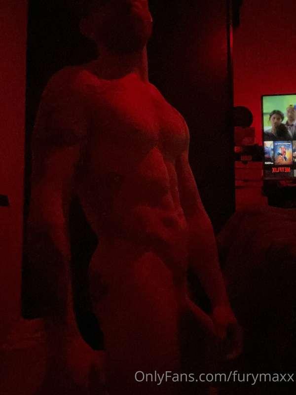 Can we fuck under the red light?