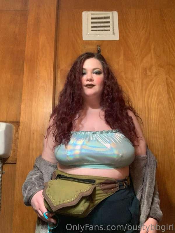 looking for any custom content, or dick ratings? DM me anyti..