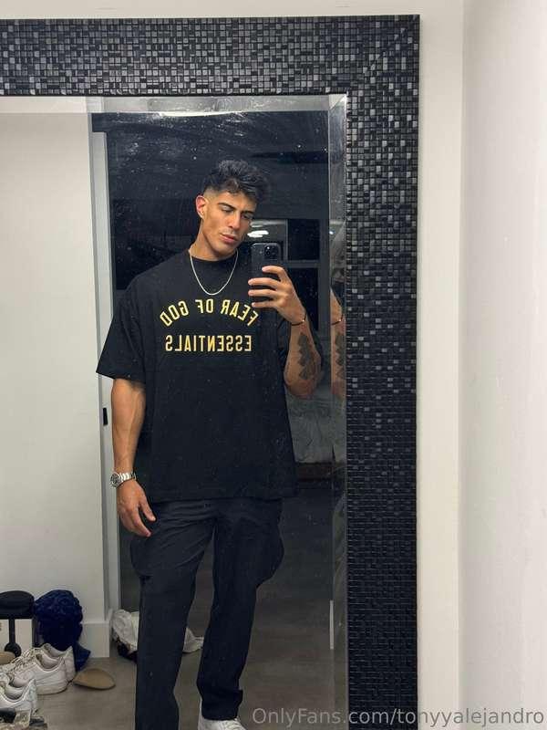 I look like your next hot date 🔥