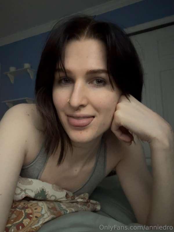 its been raining all day, want to join me for some cuddles ?..