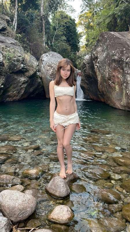 I’m really into nature 💚 I love waterfalls, watching the mou..
