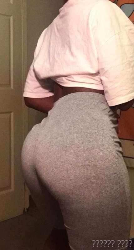 Grey shorts