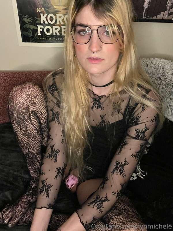 Anyone want to let me out to play?🔑