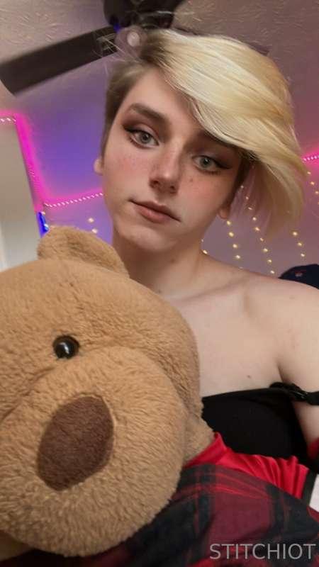Here’s some booty uwu