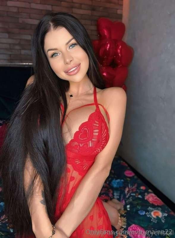 ## ❤️‍🔥@stacycristal IS WET RIGHT NOW❤️‍🔥## Fiery brunette @..