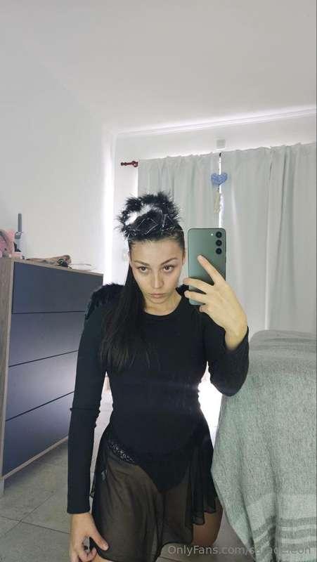 like my little black angel outfit what do you think?💖🙈