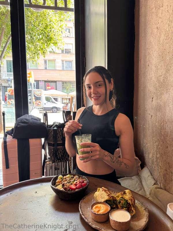 What are your fav healthy meals? 🥗 I'd be shocked if someone..