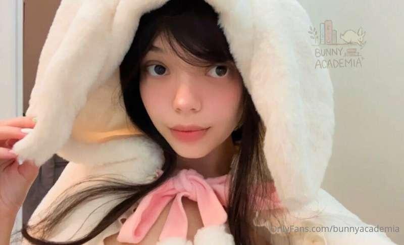 Uwu ;3
